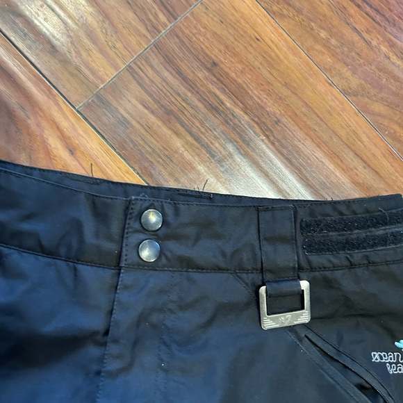 Women's Black Cargo Pants Snow or Ski Pants, Small, Ocean & Earth brand - Picture 6 of 13